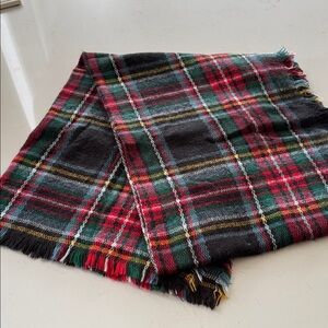 Gap Navy Plaid Tartan Blanket Scarf 🧣 *New